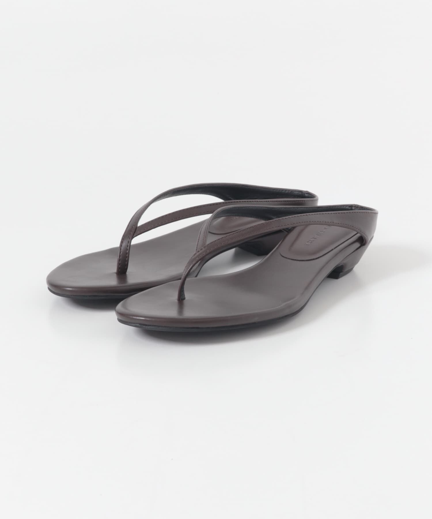 URBAN RESEARCH「ナローストラップトングサンダル」|サンダル|ブラウン