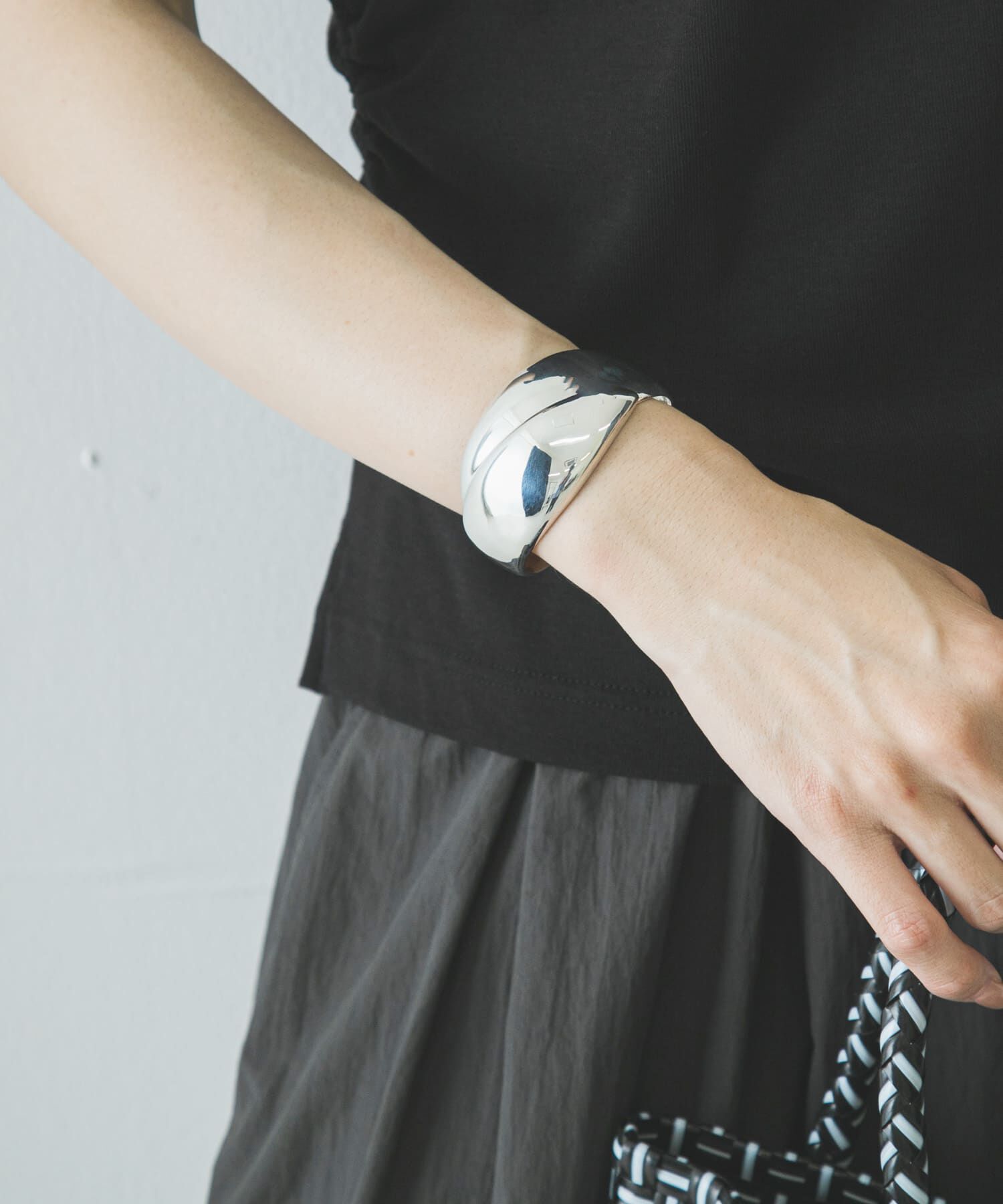 URBAN RESEARCH「PHILIPPE AUDIBERT　HOLLOW BRACELET」|ブレスレット・バングル|シルバー