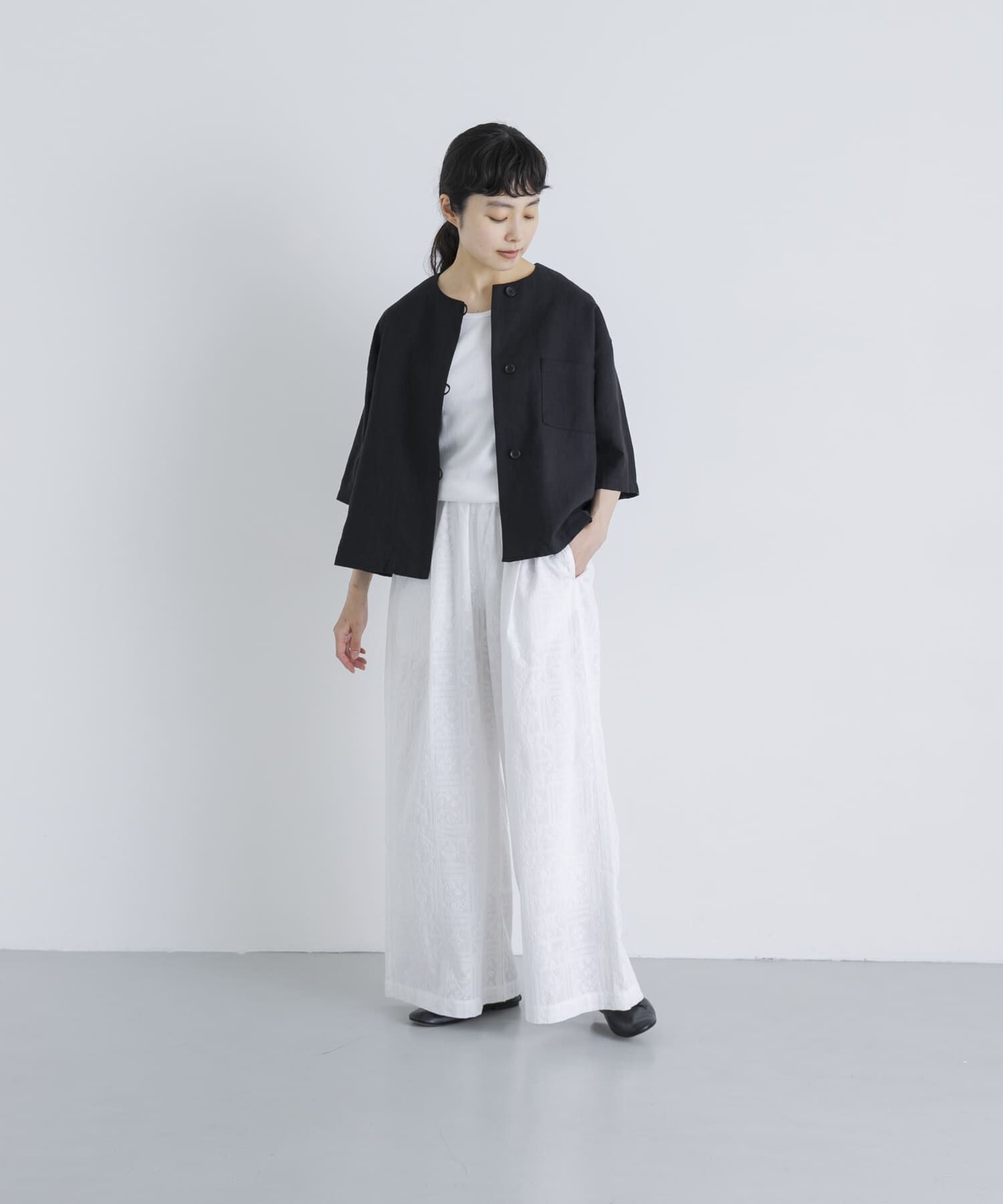 かぐれ「コットンクロス刺しゅうワイドパンツ」|その他|