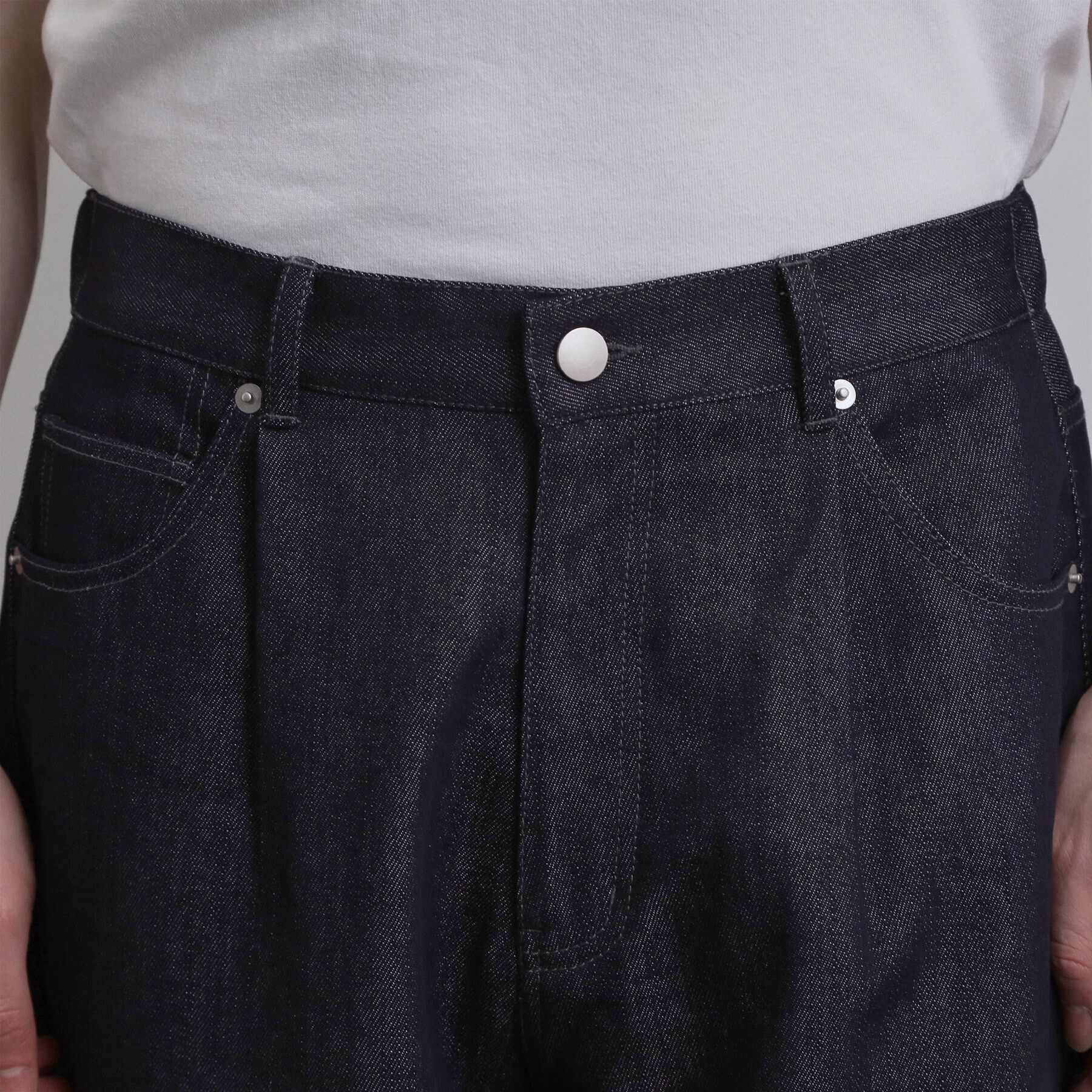 tk.TAKEO KIKUCHI「【色褪せしにくいデニム】Comfy Fadeless Denim Seriesバレルデニム」|デニム|