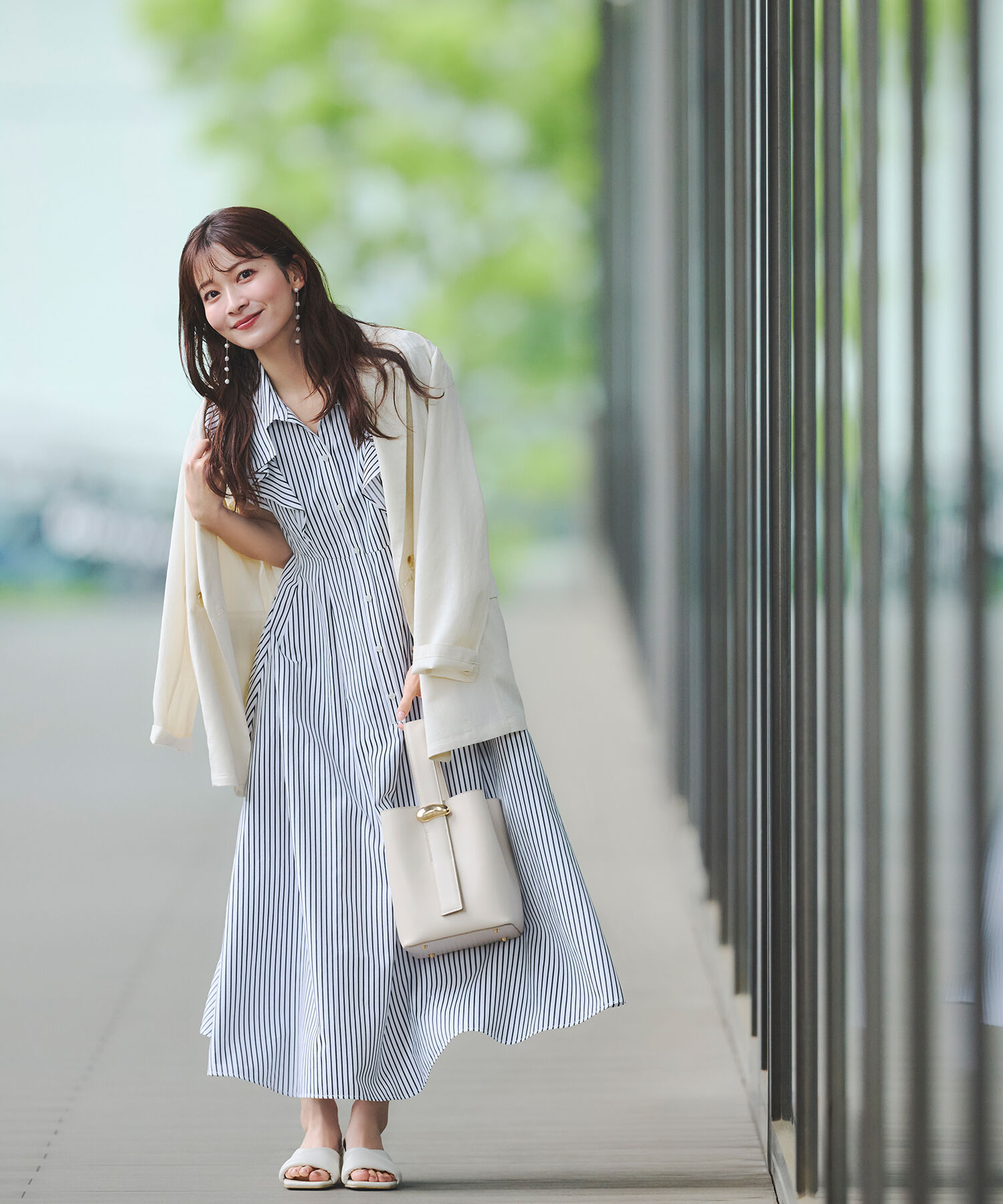  「〈ちょうど、いい服〉迷った朝のエブリデイジャケット」|ブルゾン・スタジャン|ナチュラル1