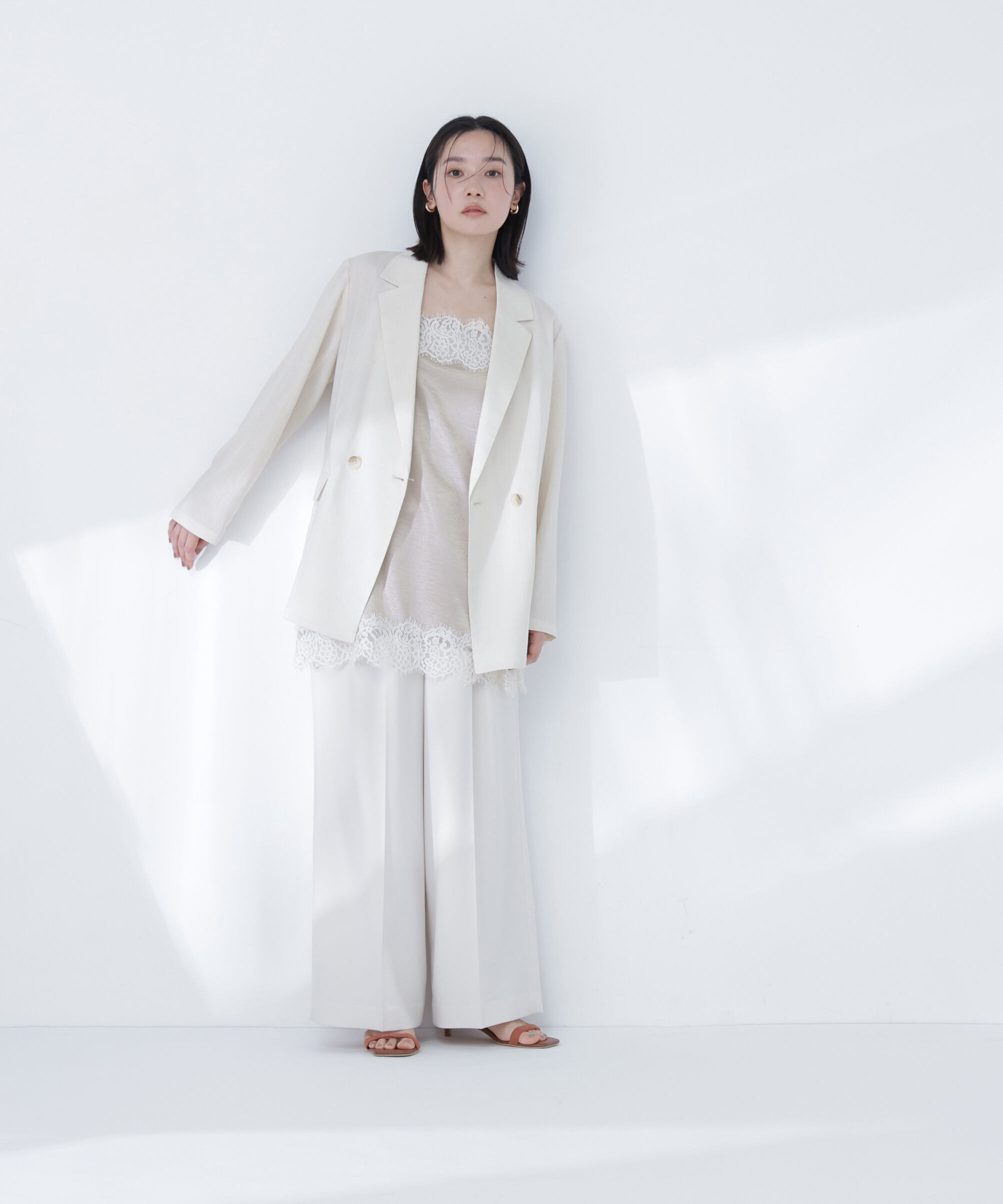 「〈ちょうど、いい服〉迷った朝のエブリデイジャケット」|ブルゾン・スタジャン|