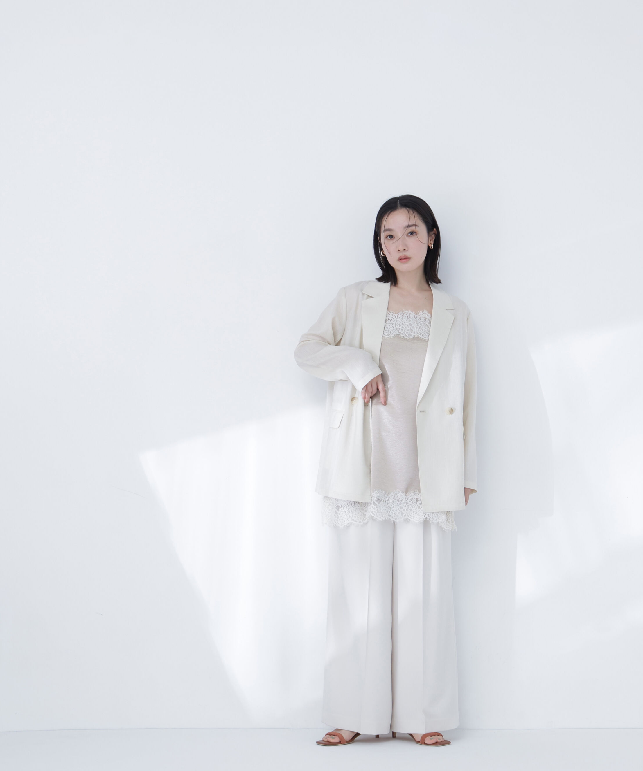  「〈ちょうど、いい服〉迷った朝のエブリデイジャケット」|ブルゾン・スタジャン|