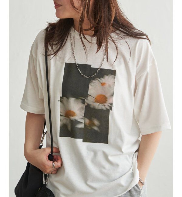 VENCE share style「【接触冷感／UVカット】Flower プリントTシャツ」|Tシャツ・カットソー|ホワイト