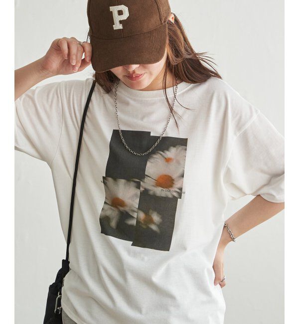 VENCE share style「【接触冷感／UVカット】Flower プリントTシャツ」|Tシャツ・カットソー|
