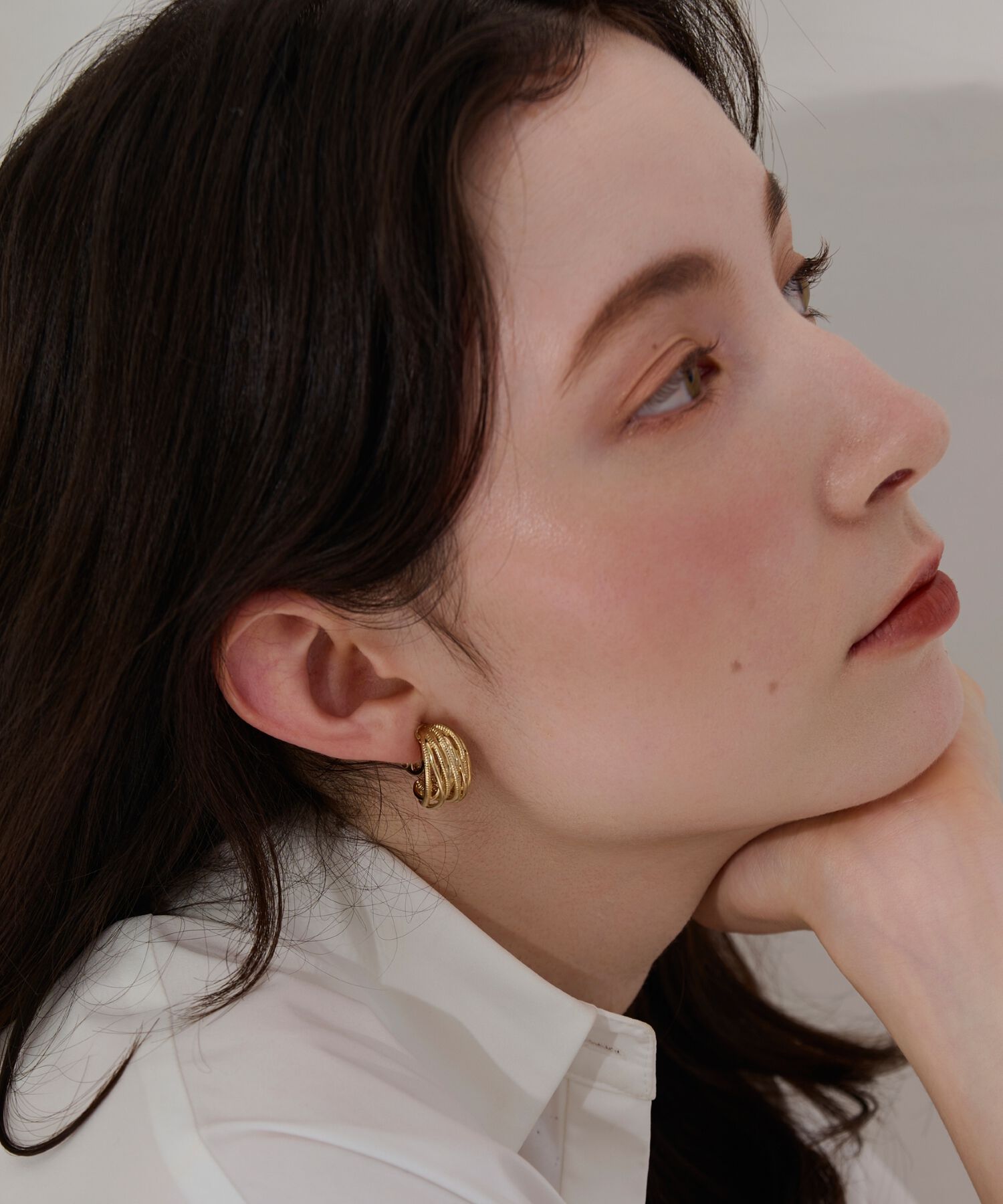 Phoebe「【痛くないシリーズ・金属アレルギー対応】シンフォニーフープソフトイヤリング　ゴールド」|イヤリング|