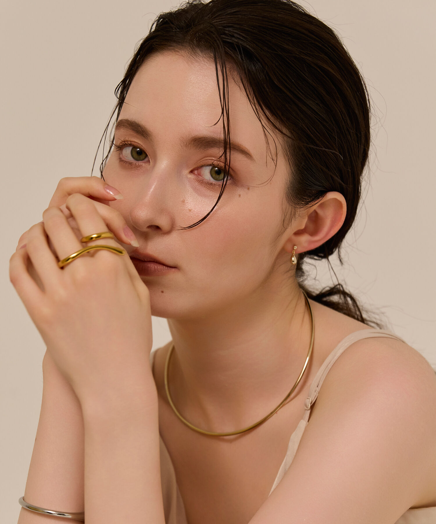 Phoebe「【金属アレルギー対応】スイングドロップピアス　ゴールド/ニッケルフリー」|ピアス|