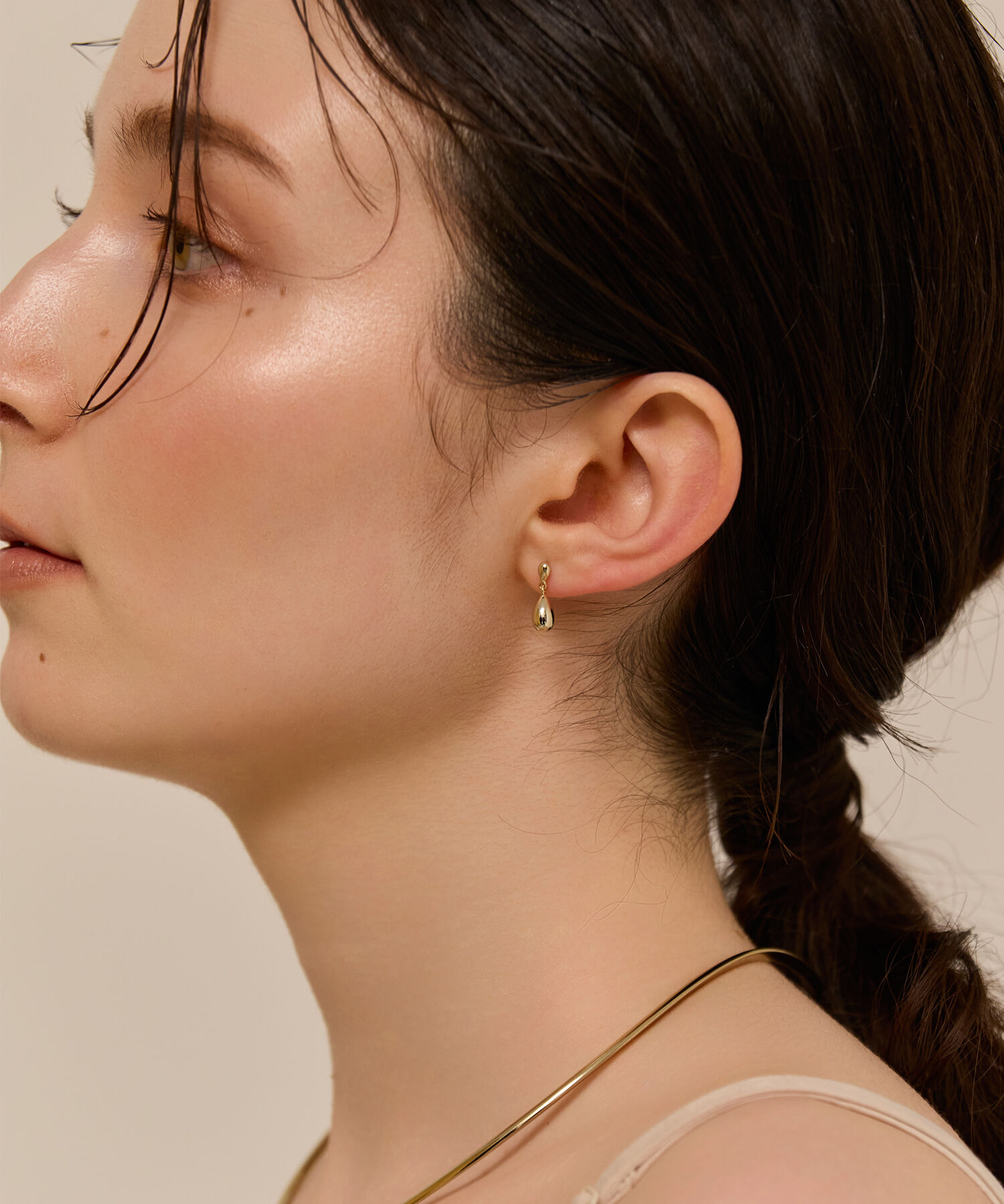 Phoebe「【金属アレルギー対応】スイングドロップピアス　ゴールド/ニッケルフリー」|ピアス|