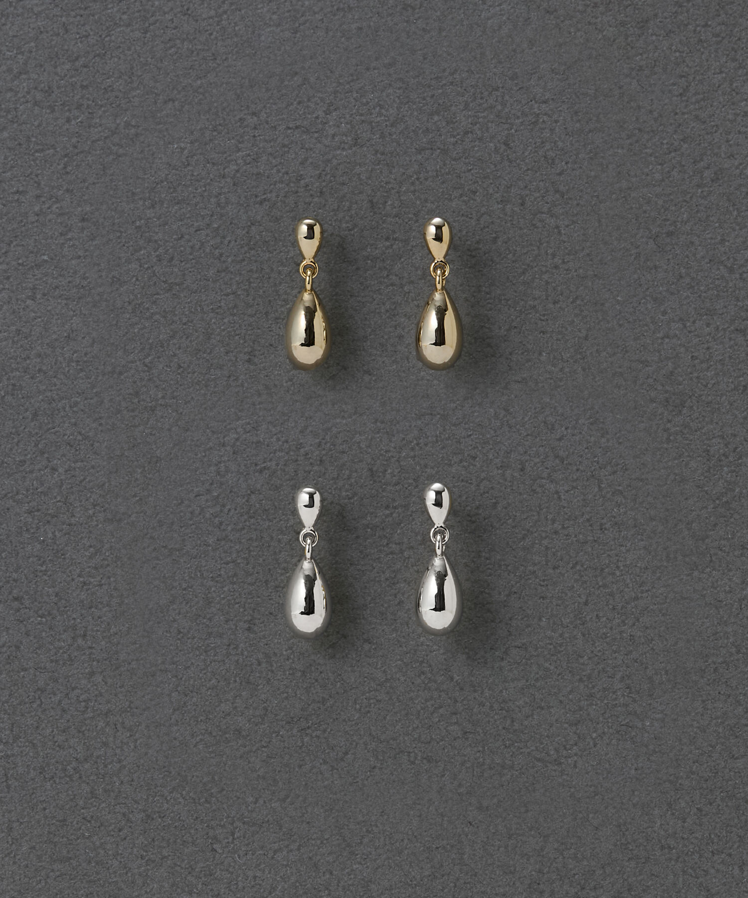 Phoebe「【金属アレルギー対応】スイングドロップピアス　ゴールド/ニッケルフリー」|ピアス|