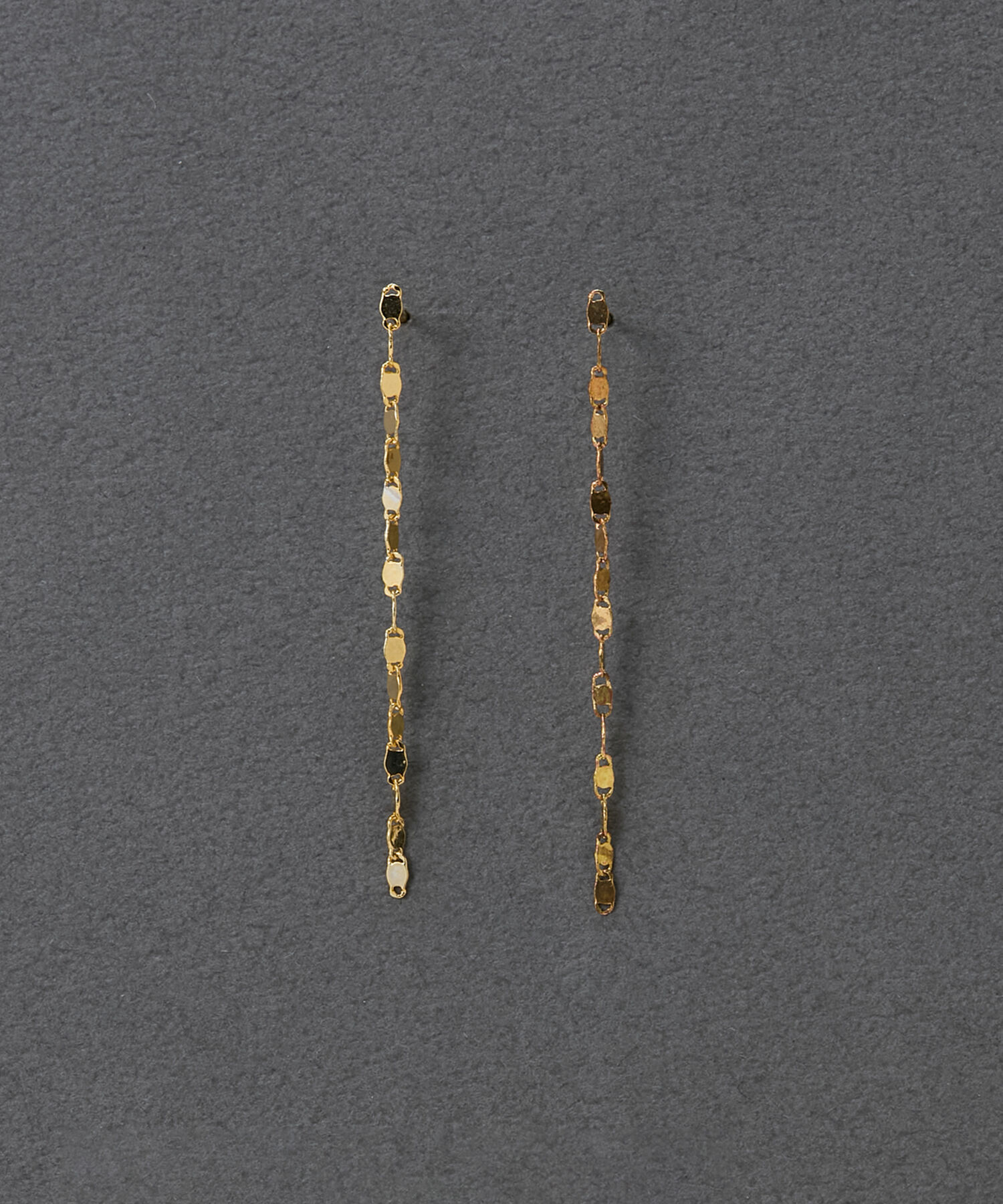 Phoebe「【金属アレルギー対応】グリッターエクレアロングピアス　ゴールド/ニッケルフリー」|ピアス|