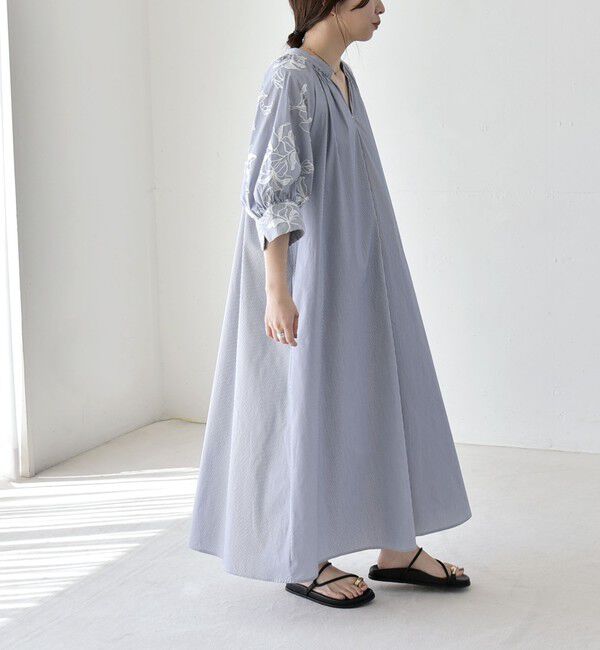 quaranciel「quaranciel:〈洗濯機可能〉ストライプ フラワー刺繍 スキッパー シャツ ワンピース」|ワンピース|