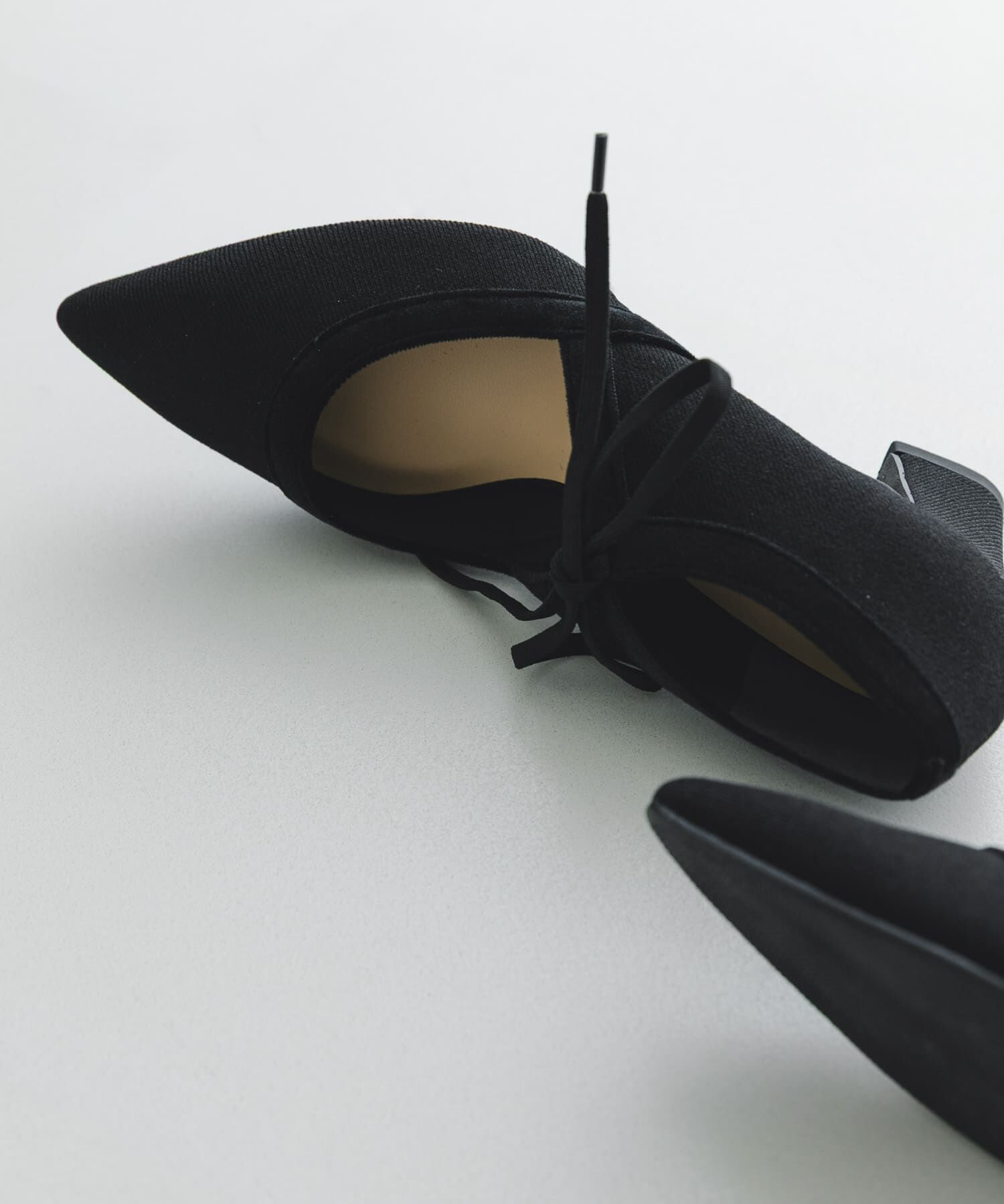 RODE SKO「『MADE IN JAPAN』チャンキーヒールリボンパンプス」|パンプス|