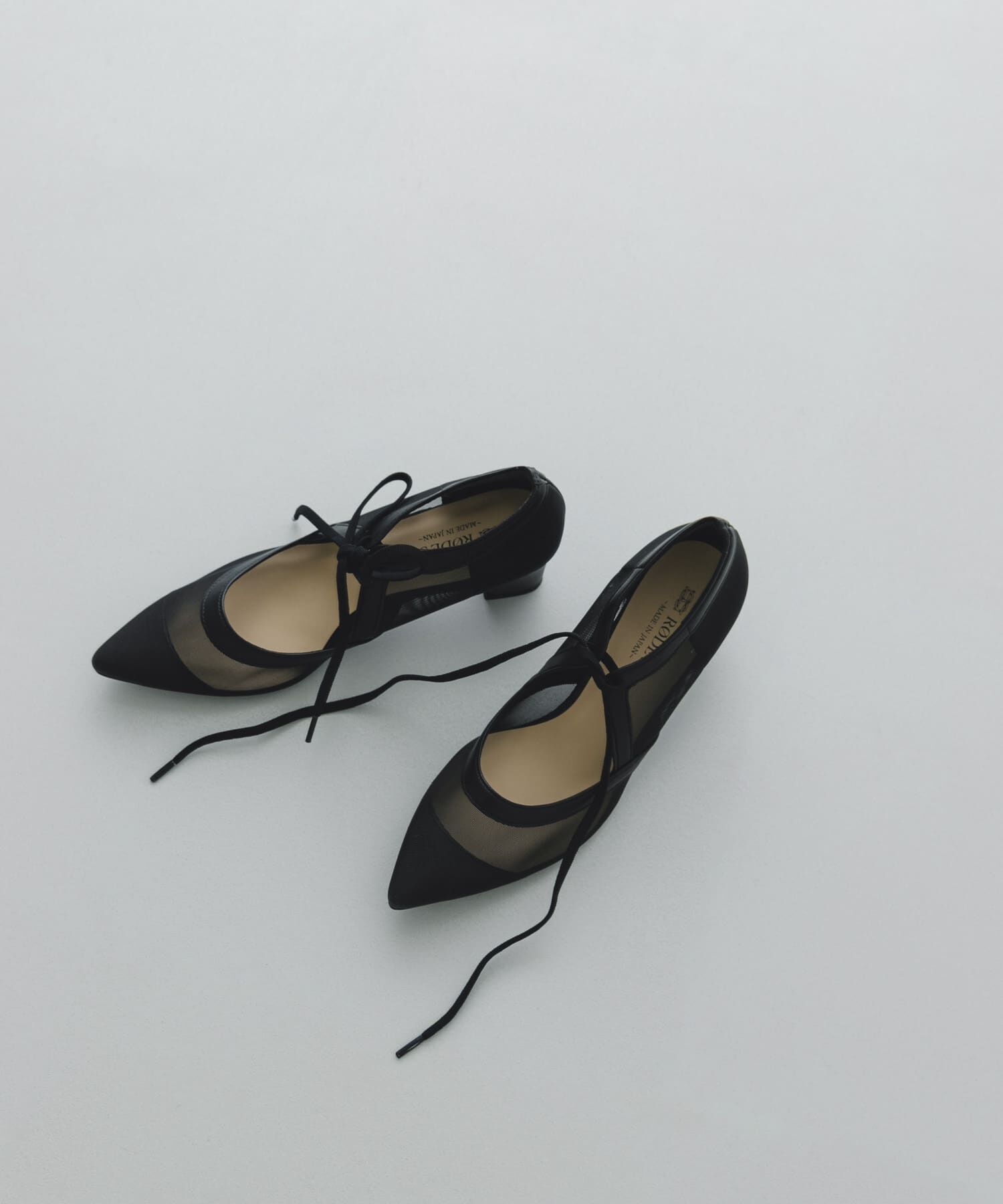 RODE SKO「『MADE IN JAPAN』チャンキーヒールリボンパンプス」|パンプス|