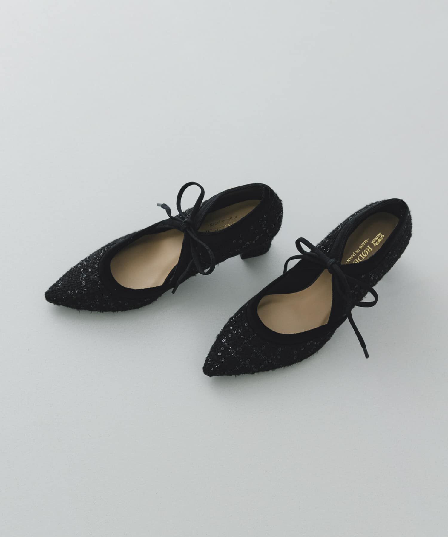 RODE SKO「『MADE IN JAPAN』チャンキーヒールリボンパンプス」|パンプス|