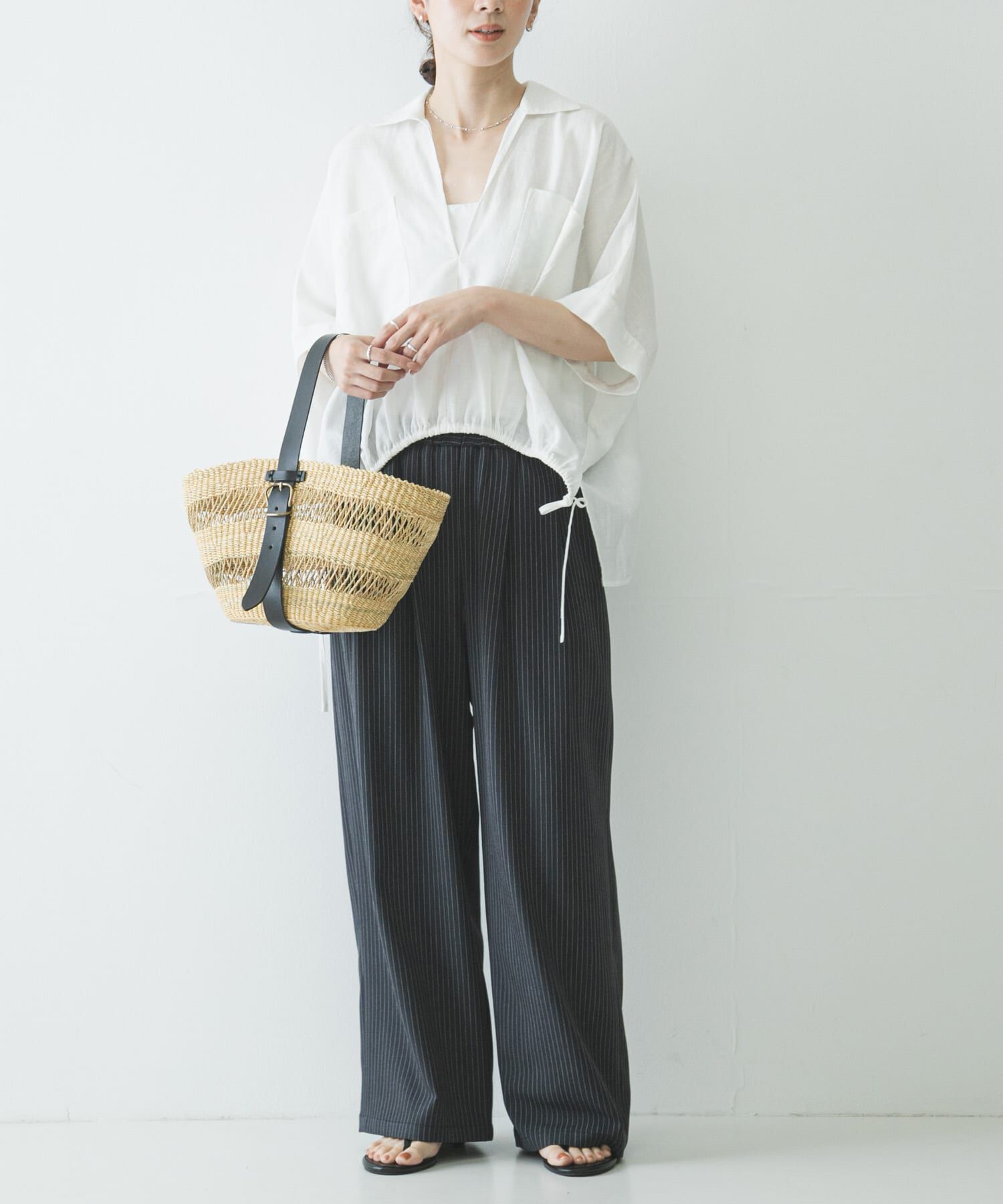 URBAN RESEARCH「『3サイズ展開』『イージーケア』タックギャザーストレートパンツ」|その他|
