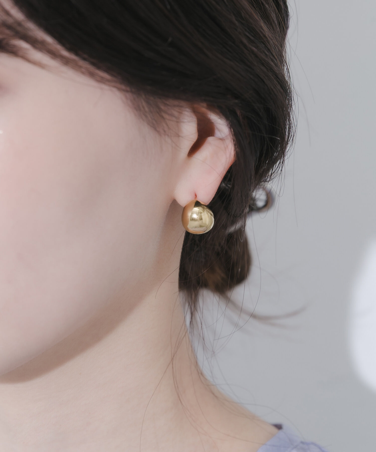 SMELLY「ステンレスプックリピアス」|ピアス|ゴールド