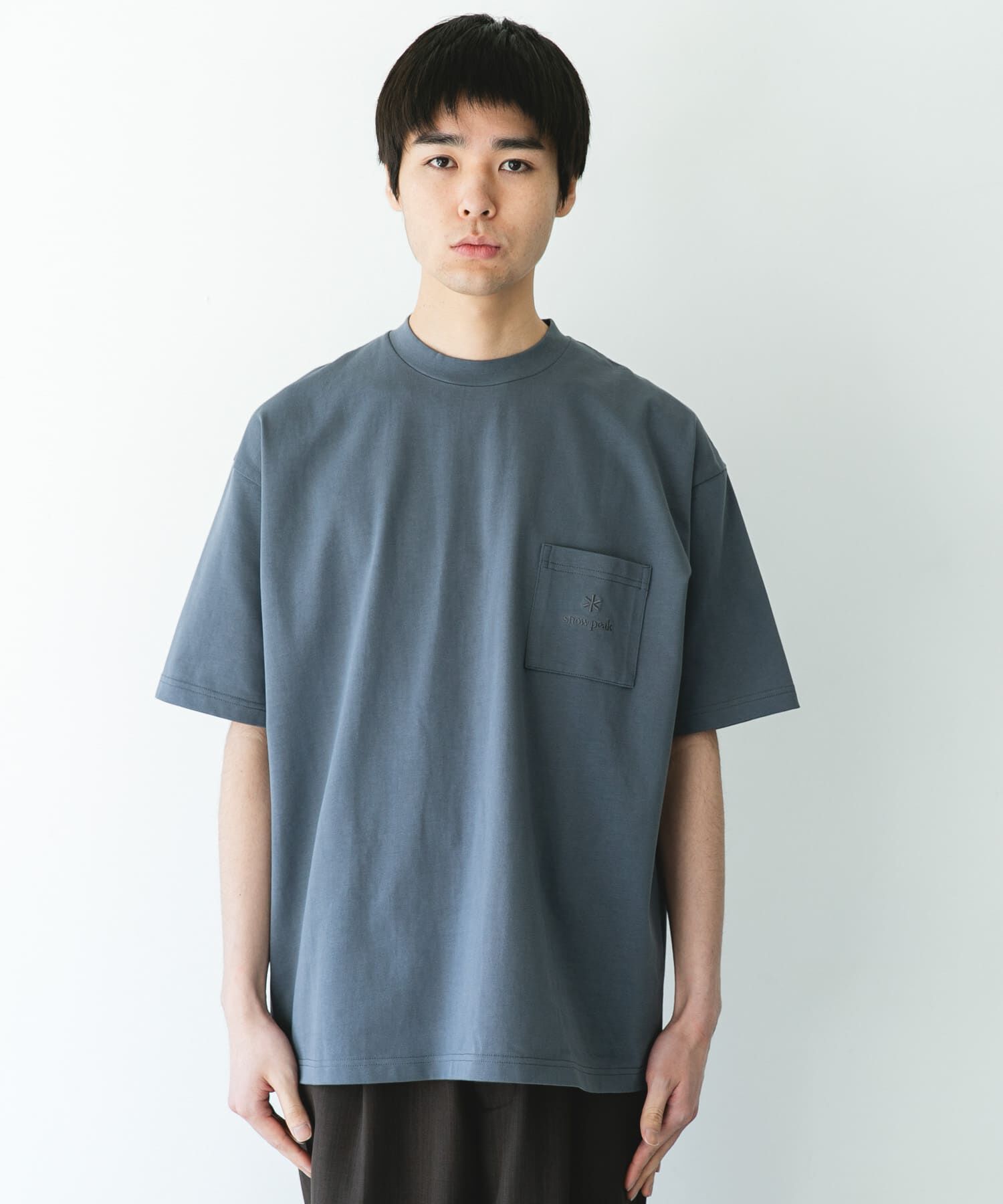 URBAN RESEARCH DOORS「『別注』Snow Peak Apparel&times;DOORS　POCKET LOGO SHORT-SLEEVE T-SHIRTS」|Tシャツ・カットソー|