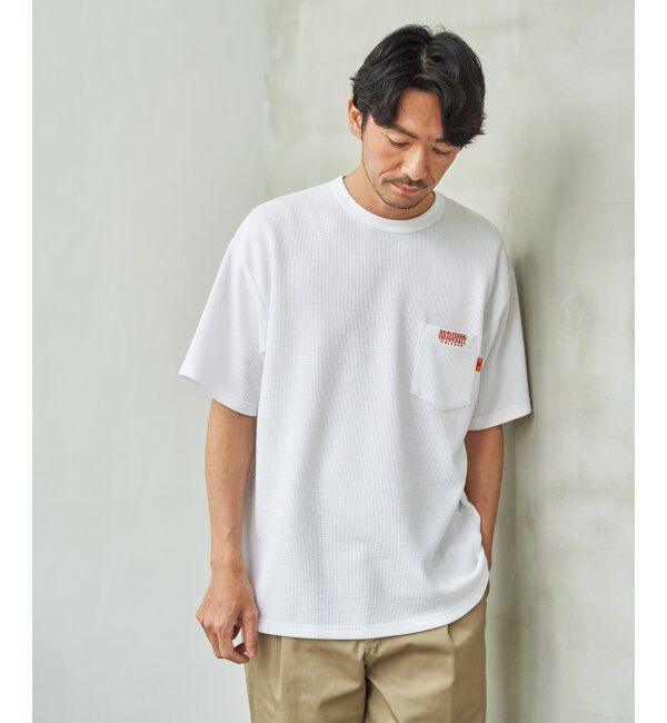 ikka「UNIVERSAL OVERALL ユニバーサルオーバーオール DAILYワンポイント刺繍Tシャツ」|Tシャツ・カットソー|