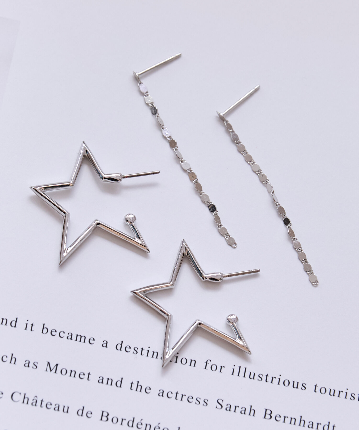 Phoebe「【金属アレルギー対応】グリッターエクレアロングピアス　シルバー/ニッケルフリー」|ピアス|