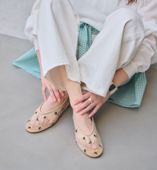 UNITED ARROWS「メッシュ フラワー フラットシューズ」|バレエシューズ|BEIGE