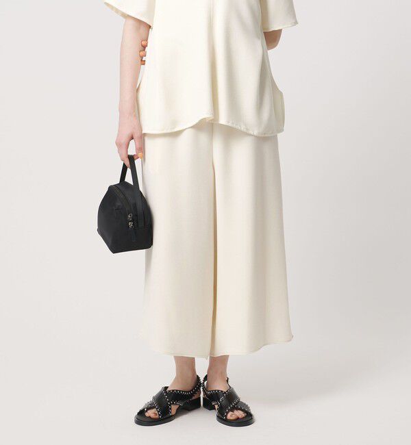 UNITED ARROWS「COMFY クロップド ワイドパンツ ホワイト ‐防汚 UVカット ウォッシャブル‐」|チノ|OFF WHITE