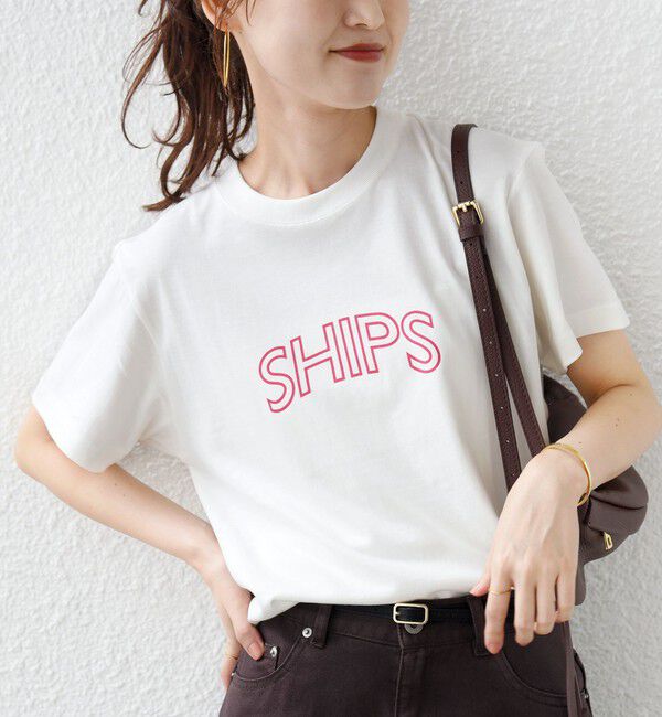 SHIPS for women「【累計販売数9万枚突破!!】【WEB限定】 SHIPS ラウンド プリント ロゴ TEE」|Tシャツ・カットソー|ホワイト