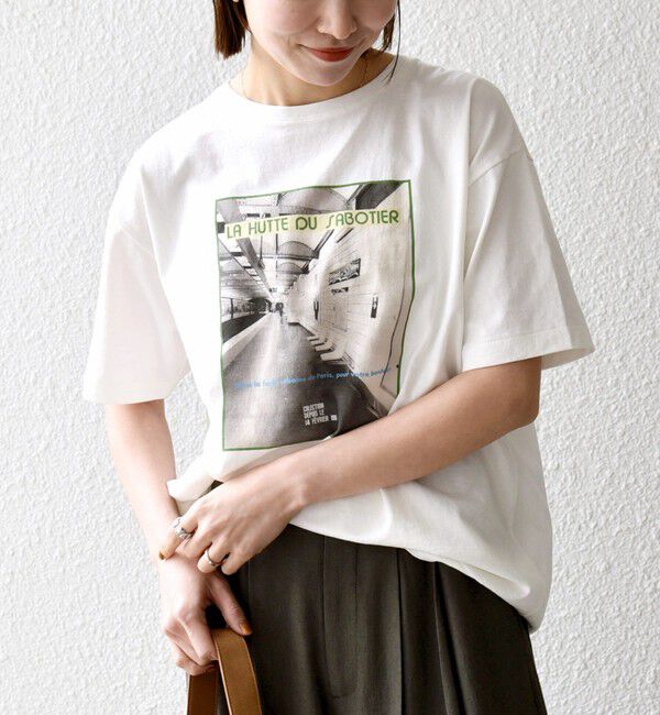 SHIPS any「【SHIPS any別注】La Hutte:〈洗濯機可能〉デザイン ロゴ プリント TEE 26SS」|Tシャツ・カットソー|