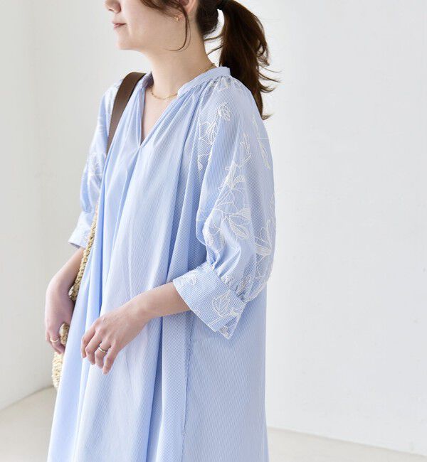 quaranciel「quaranciel:〈洗濯機可能〉ストライプ フラワー刺繍 スキッパー シャツ ワンピース」|ワンピース|