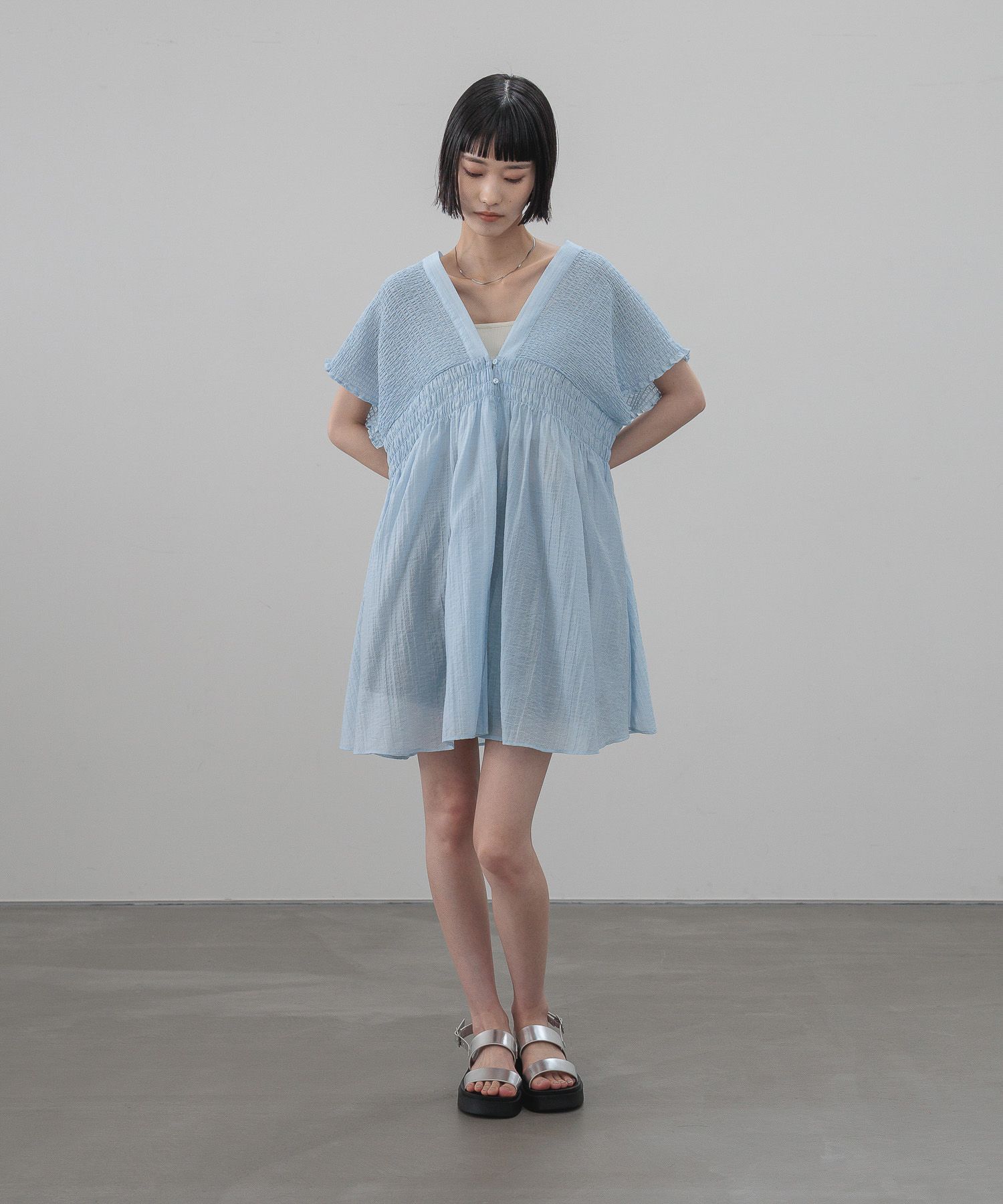 LOWRYS FARM「シャーリングチュニックフレンチスリーブ」|シャツ・ブラウス|