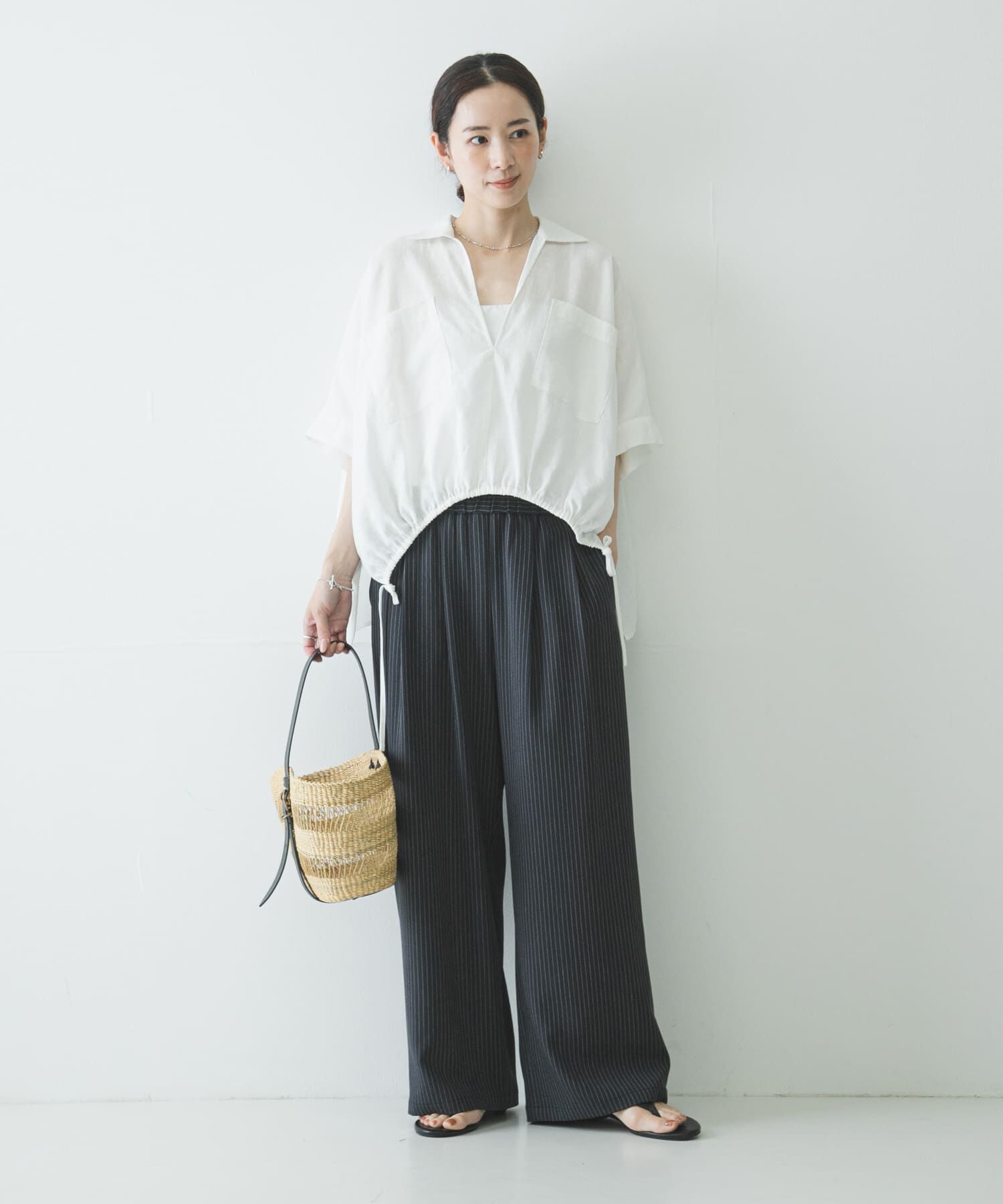 URBAN RESEARCH「『3サイズ展開』『イージーケア』タックギャザーストレートパンツ」|その他|