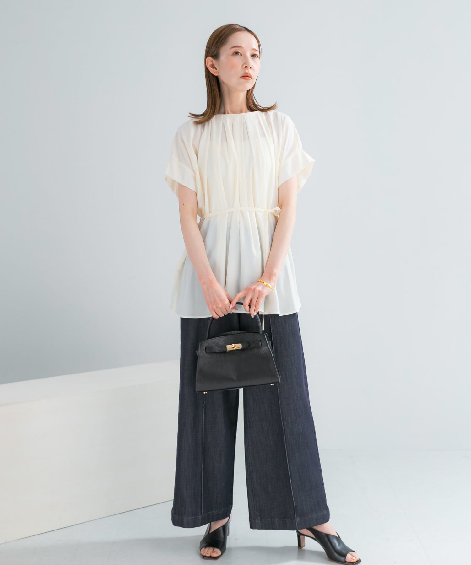 URBAN RESEARCH ROSSO「『一部WEB限定カラー』タックデザインブラウス」|シャツ・ブラウス|