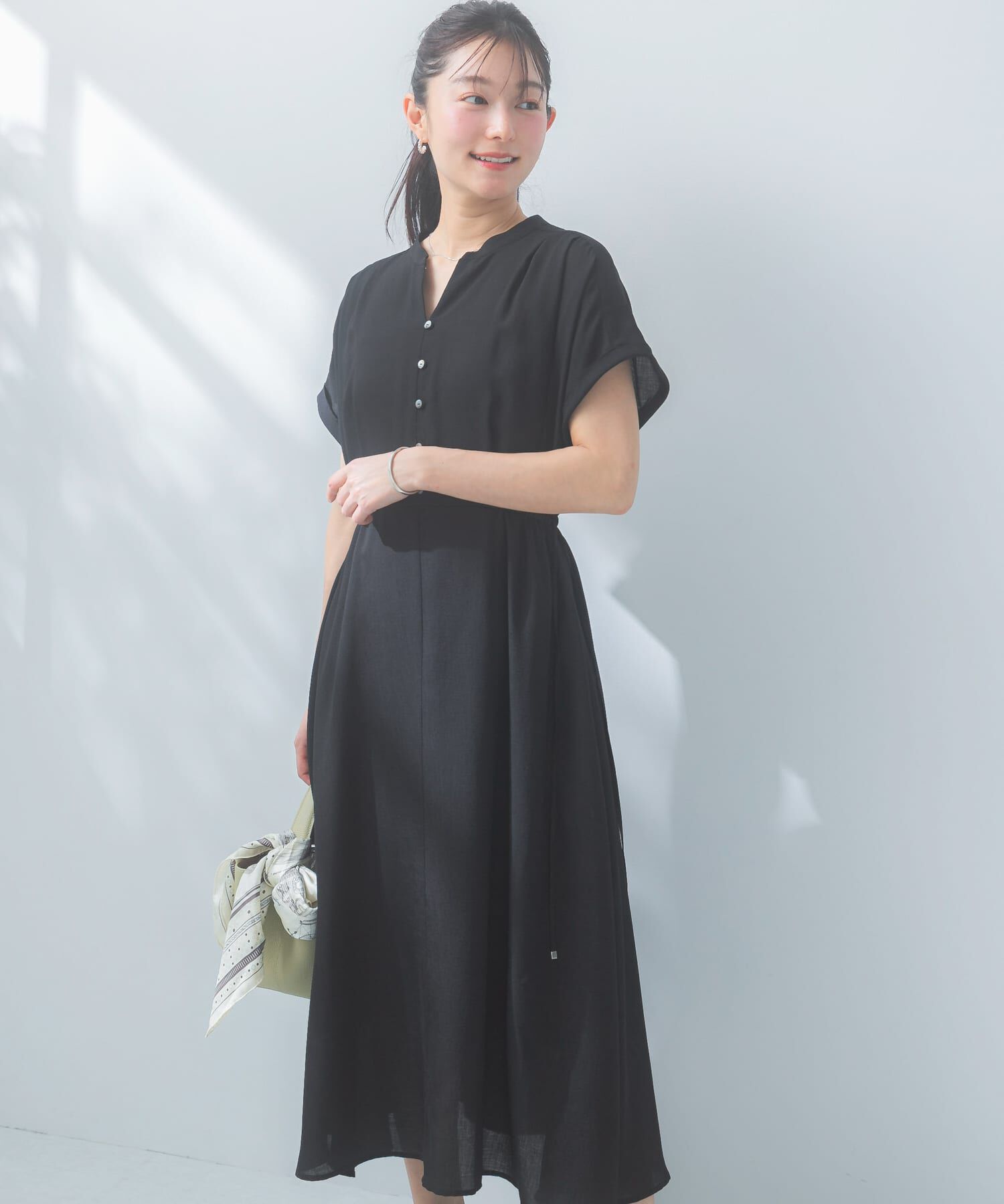 URBAN RESEARCH ROSSO「ウォッシャブルセミシアー2WAYネックワンピース」|ワンピース|