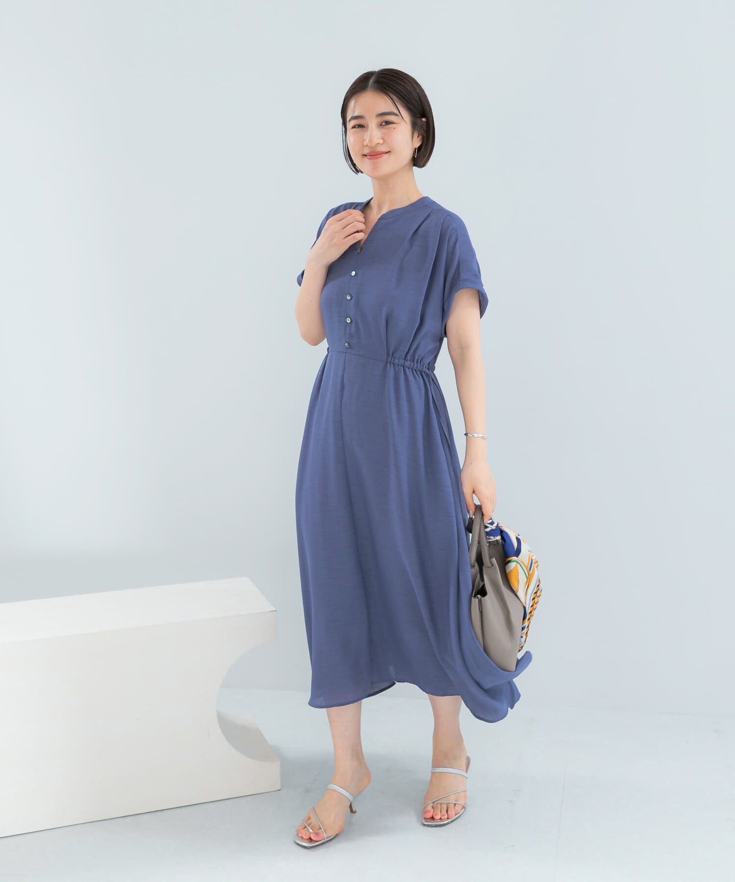 URBAN RESEARCH ROSSO「ウォッシャブルセミシアー2WAYネックワンピース」|ワンピース|