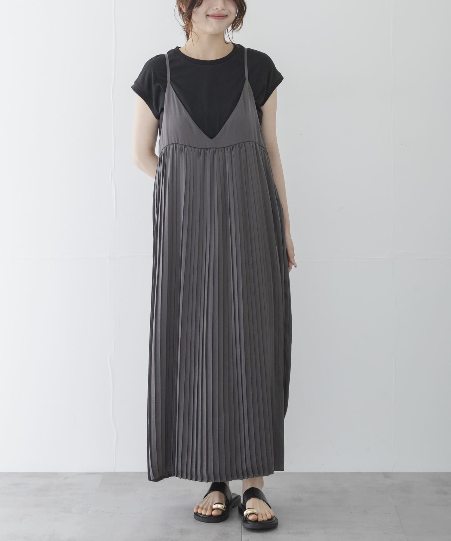 Sonny Label 「『WEB限定』Tシャツ&times;プリーツキャミワンピース SET」|ワンピース|グレー