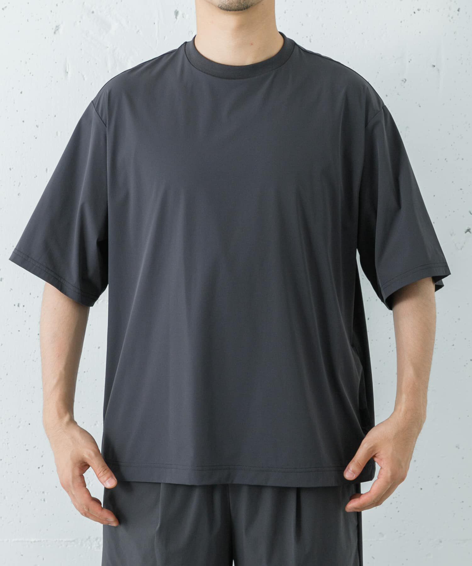 URBAN RESEARCH「『撥水/接触冷感』『UR TECH MoLight』PACKABLE T-SHIRTS」|Tシャツ・カットソー|