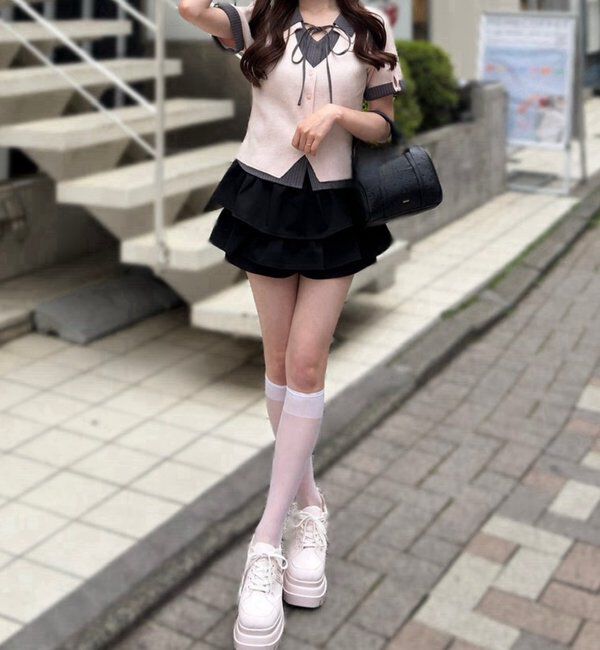  「【ピンク・ブラウン・ブラック】ビジュー付きトリプルソールスニーカー」|その他|