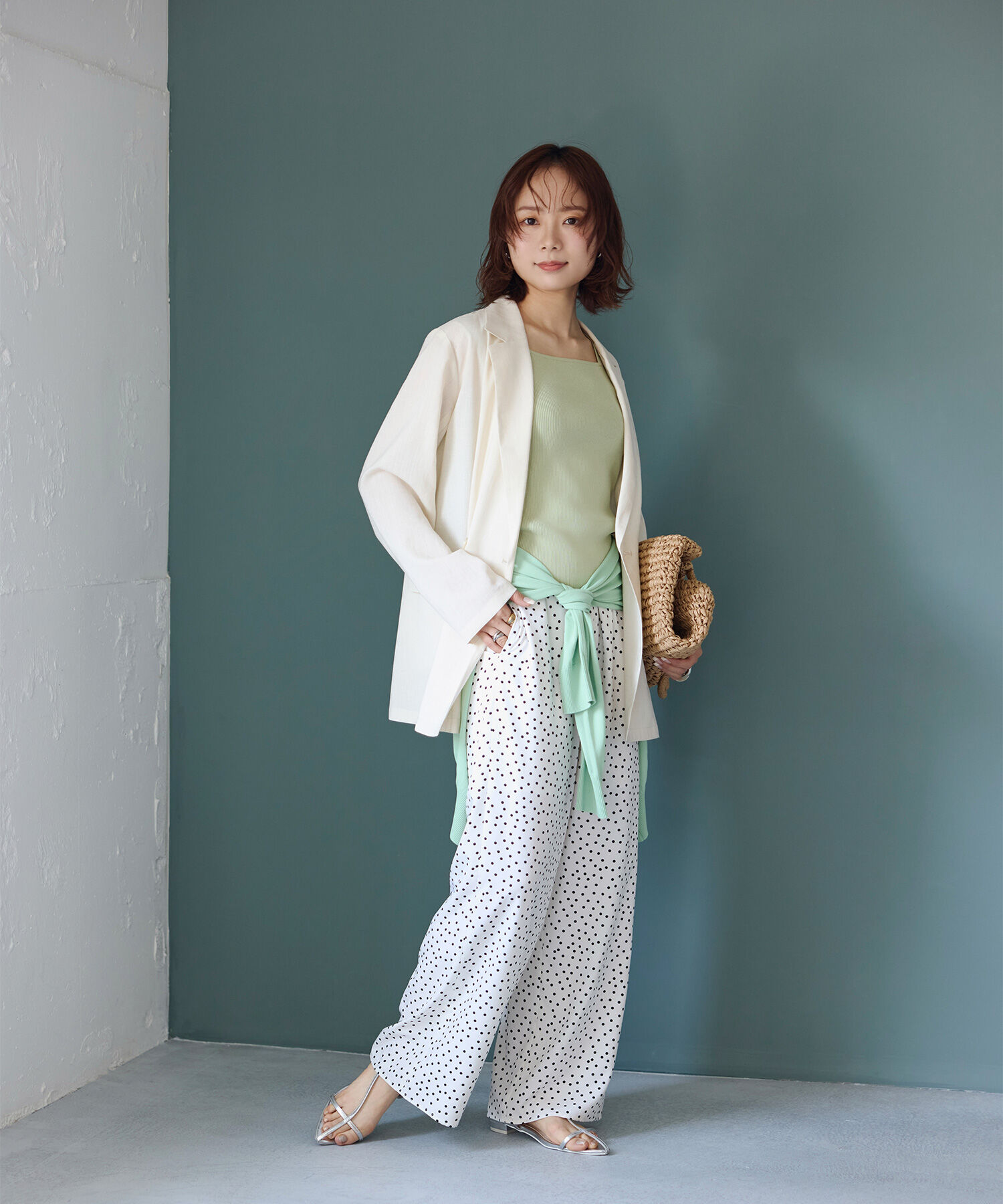  「〈ちょうど、いい服〉迷った朝のエブリデイジャケット」|ブルゾン・スタジャン|