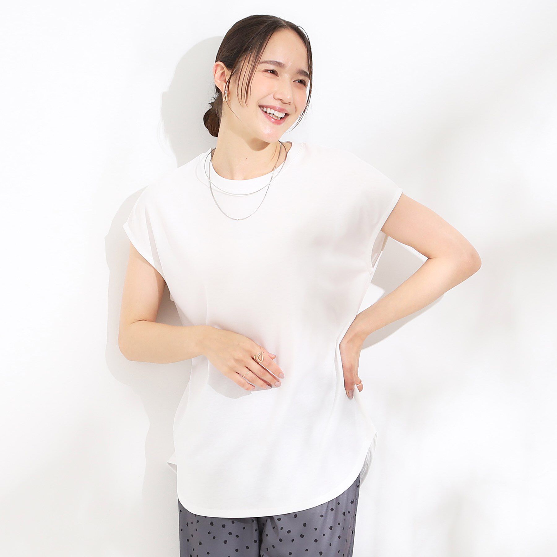 SHOO･LA･RUE「【S-LL/汗ジミ軽減/ひんやり/UV】インせず着られる フレンチスリーブTシャツ」|Tシャツ・カットソー|