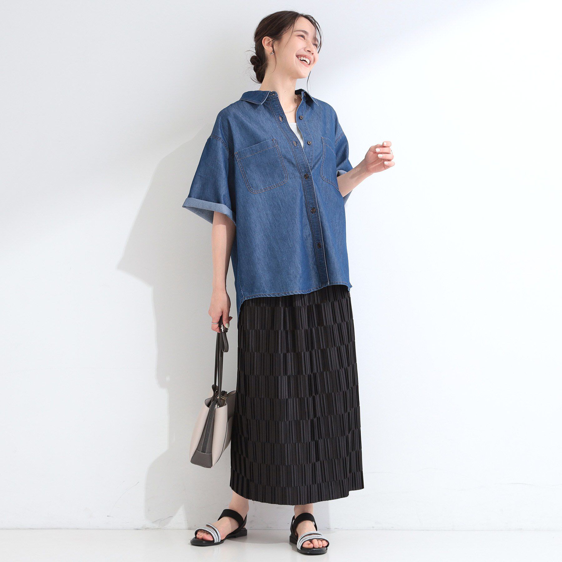 SHOO･LA･RUE「【セットアップ可/S-LL】ライトオンスデニム 5分袖シャツ」|シャツ・ブラウス|