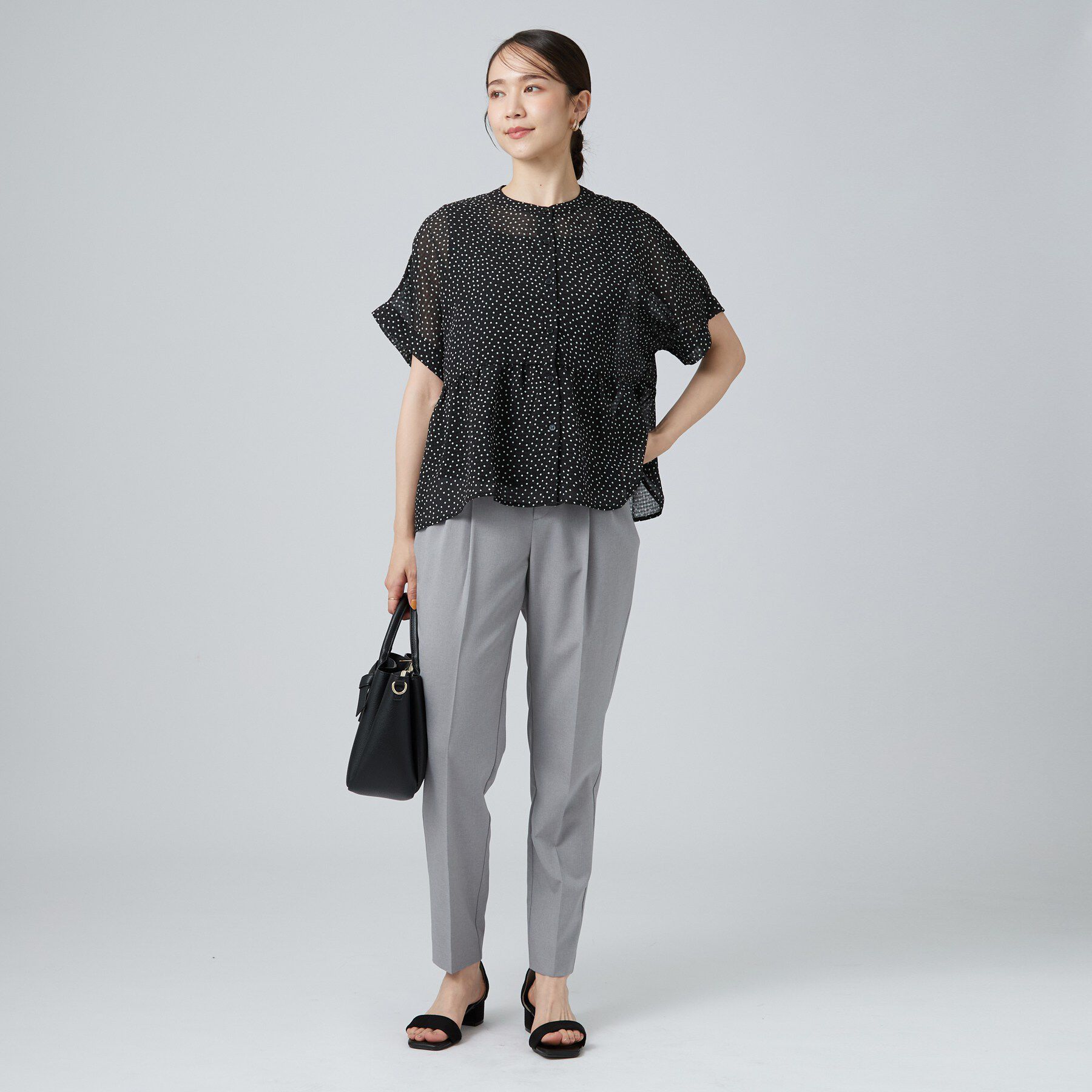 SHOO･LA･RUE「【体型カバー/洗濯機可】二の腕とお腹周りが隠せる シアーペプラムブラウス」|シャツ・ブラウス|