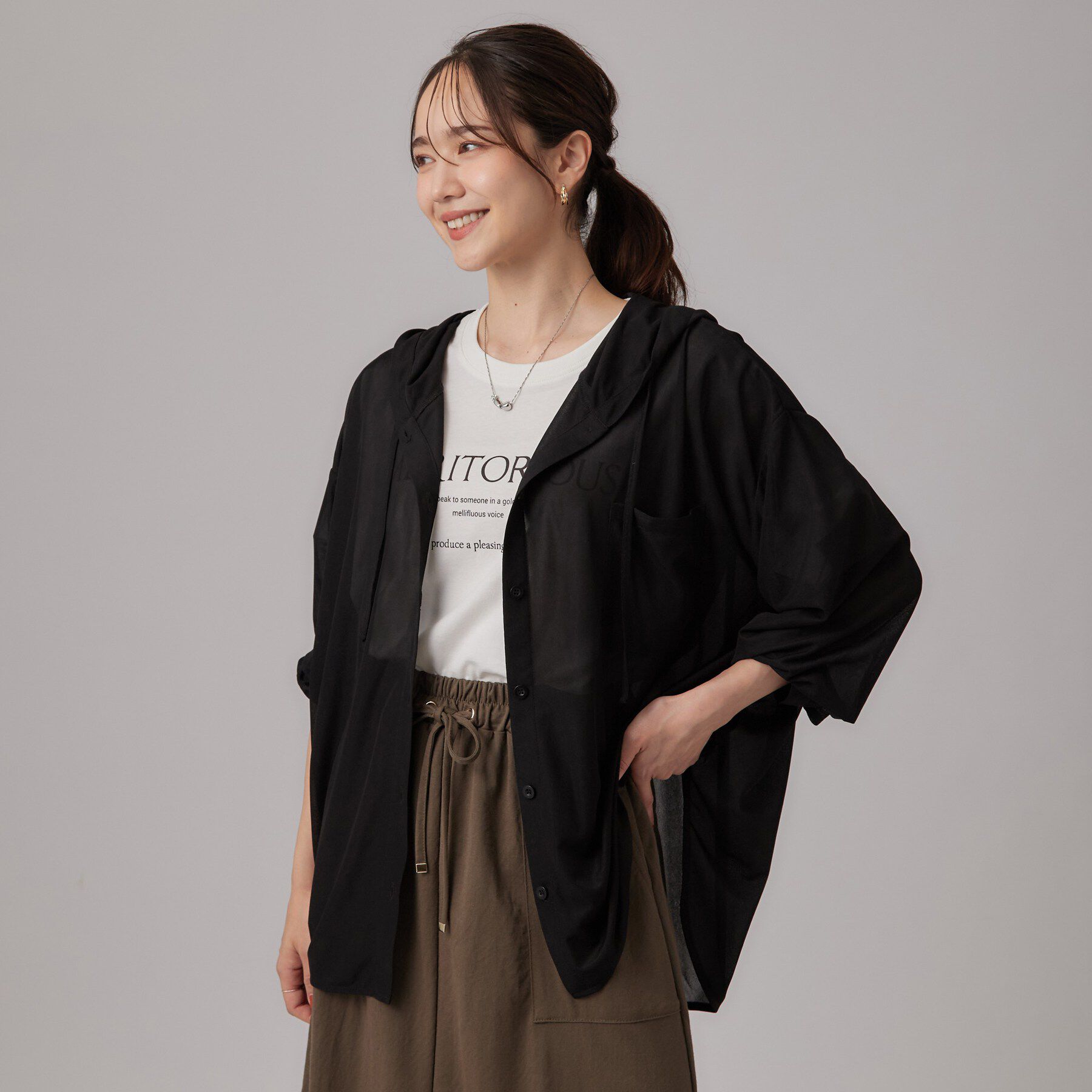 SHOO･LA･RUE「【洗濯機可/体型カバー】程よい透け感の ゆるシア―シャツパーカ」|パーカー|