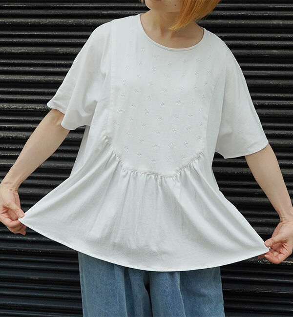 オオカミとフクロウ「オオカミと今宵、月の丘で&ldquo;Tシャツ&rdquo;」|Tシャツ・カットソー|