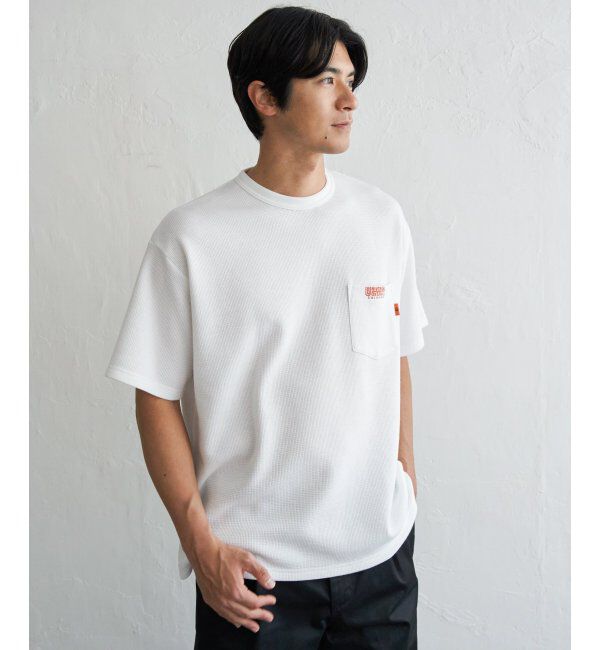ikka「UNIVERSAL OVERALL ユニバーサルオーバーオール DAILYワンポイント刺繍Tシャツ」|Tシャツ・カットソー|