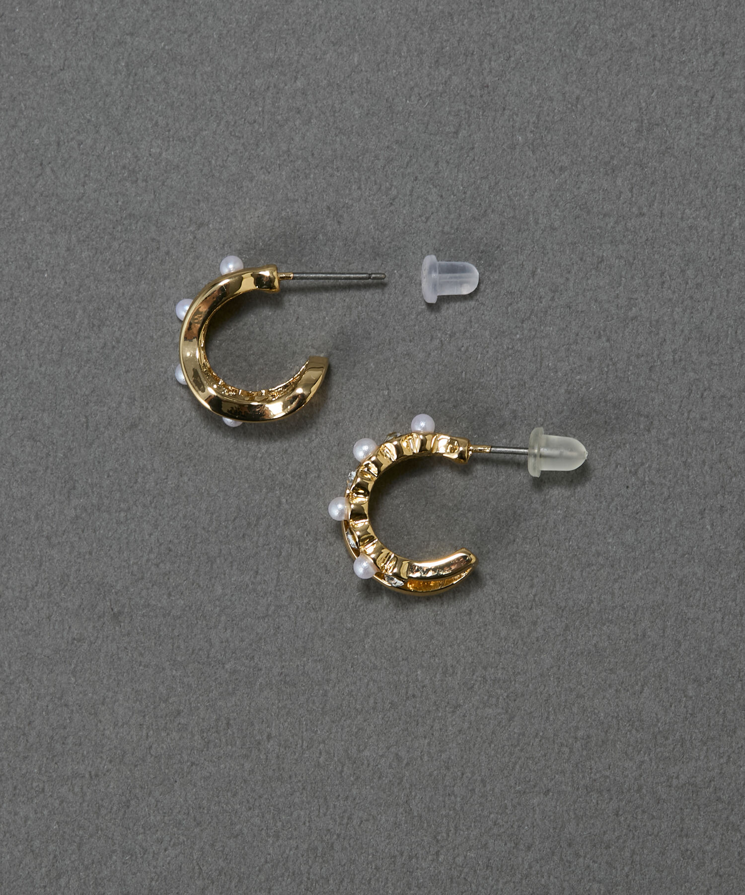 Phoebe「【金属アレルギー対応】ダブルラインパールビジューフープピアス　ホワイト/ニッケルフリー」|ピアス|