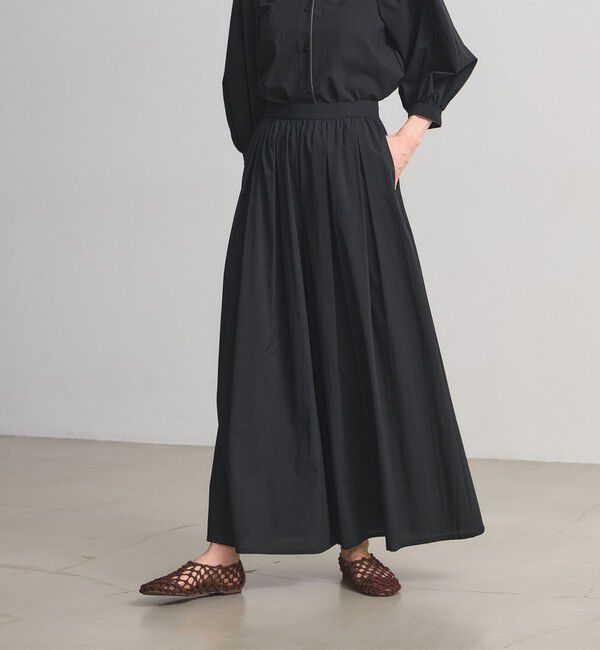UNITED ARROWS「ギャザー フレア パンツ ‐はっ水 ウォッシャブル‐」|チノ|