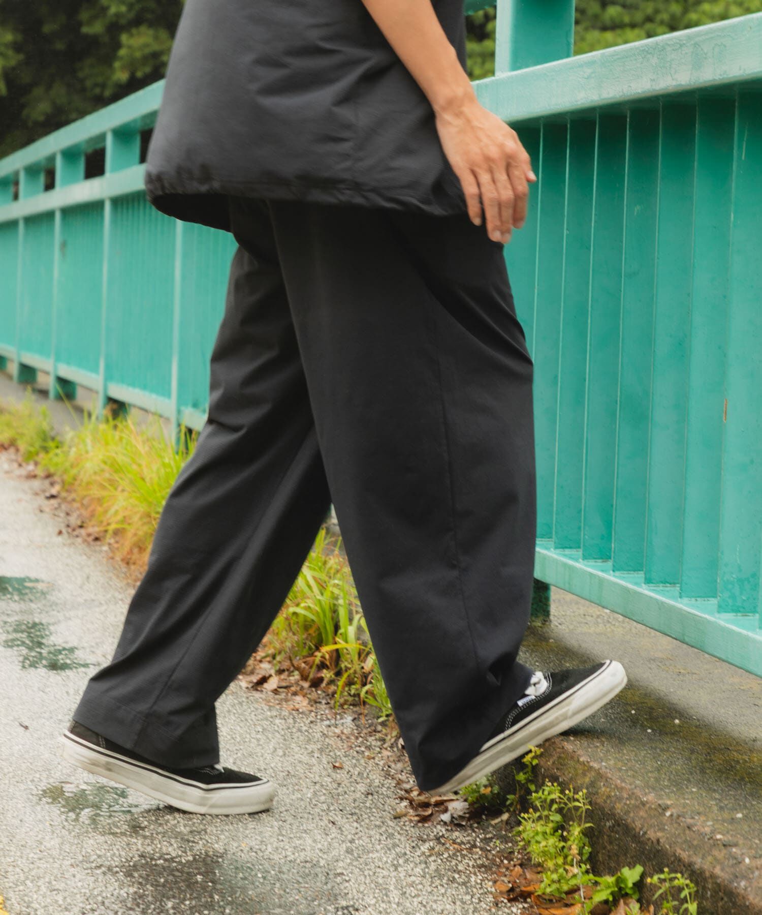 URBAN RESEARCH「Wide Dad　BREEZY TECH EASY PANTS」|その他|