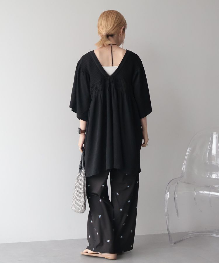 AMERICAN HOLIC「【WEB限定】前後2WAYVネックシャーリングチュニックブラウス【吸水速乾・イージーケア】」|Tシャツ・カットソー|