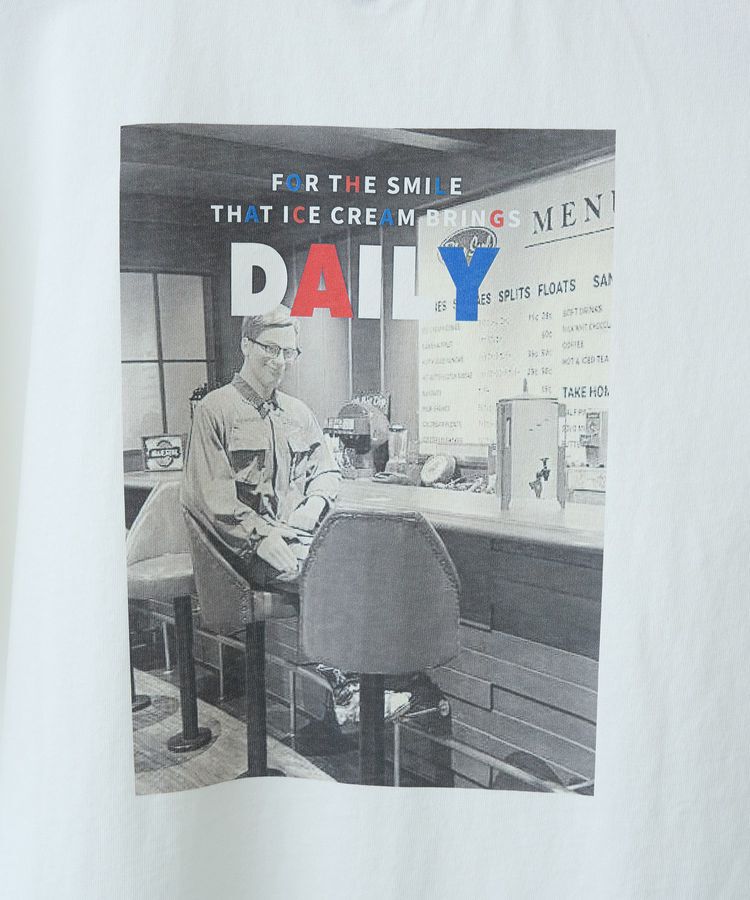 AMERICAN HOLIC「【沖縄・EC限定 BLUE SEAL】ジョニーフォトTシャツ」|Tシャツ・カットソー|