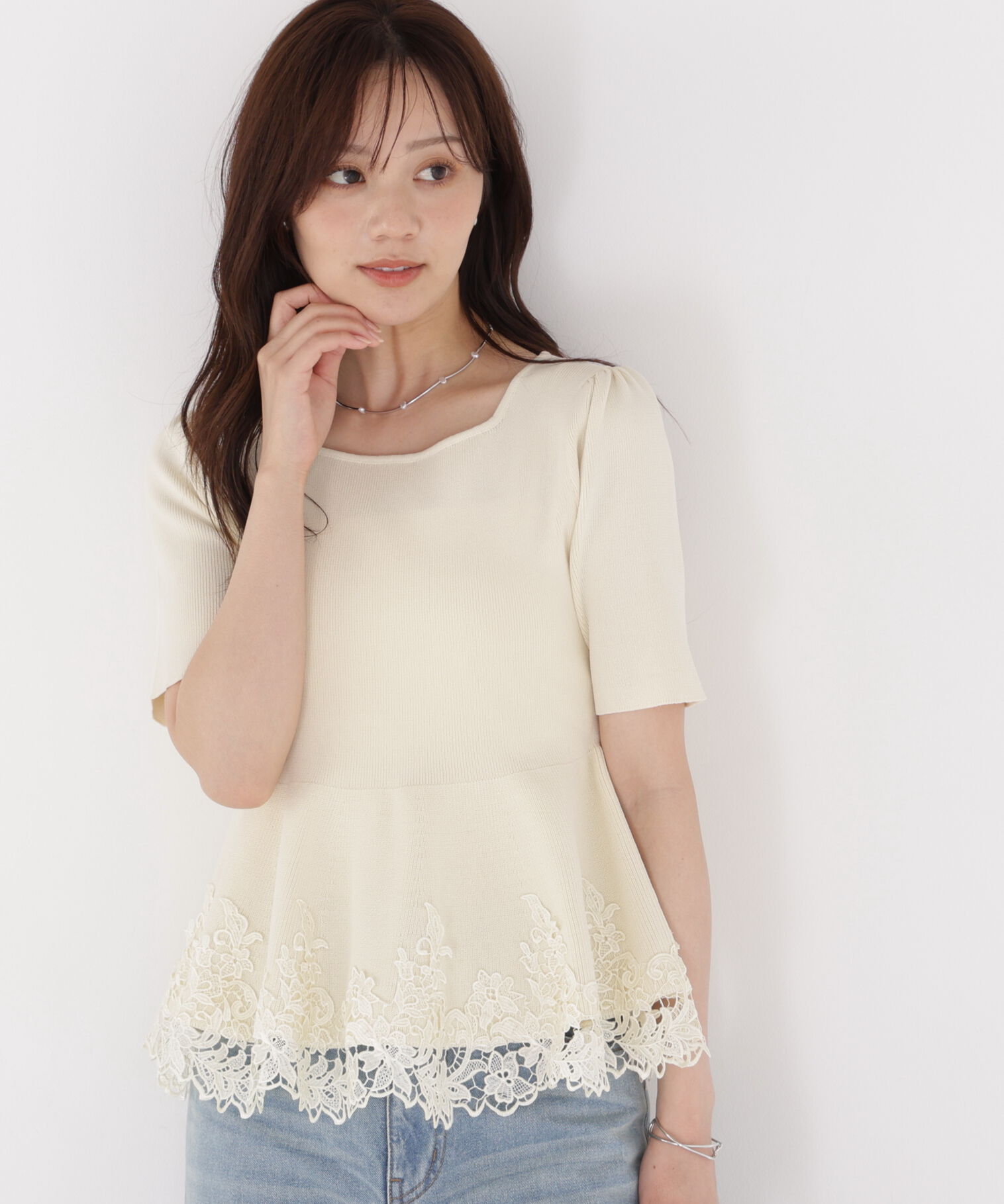 PROPORTION BODY DRESSING「レーストリムペプラムニット」|ニット・セーター|エクリュ1