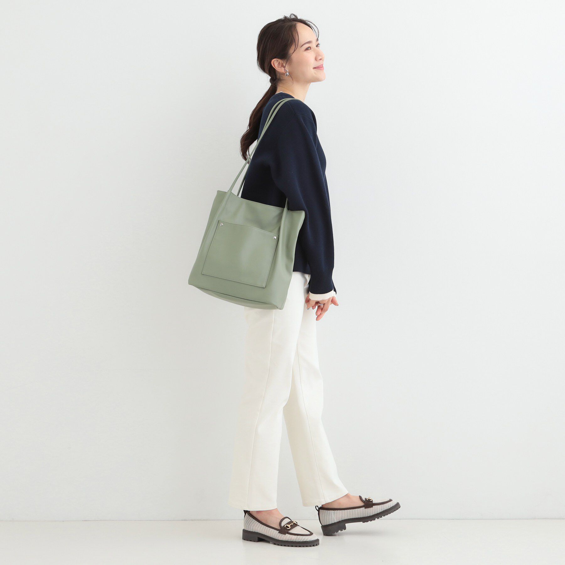 SHOO･LA･RUE「【A4/軽量】多ポケットでらくらく収納 つまみハンドルトートバッグ」|トートバッグ|
